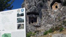 Thera Antik Kenti’ndeki kazı çalışmalarında tiyatro ortaya çıkarıldı