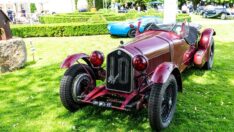 Zarif klasik otomobiller günü