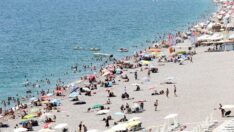 Antalya’da sahiller doldu