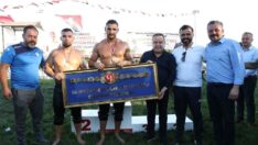 Bayramiç’te, Başpehlivan Mustafa Taş