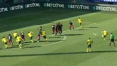 Burak Yılmaz’dan Hollanda’da Ajax’a müthiş frikik golü