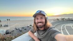 Çalışanların maaşını artırıp, kendisininki azaltmasıyla gündem olan CEO kız arkadaşına tecavüzle suçlanıyor