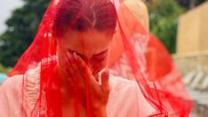 Deemet Özdemir kına gecesinde gözyaşlarını tutamadı