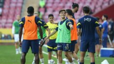 Fenerbahçe’de 10 oyuncu kadroda yer almadı