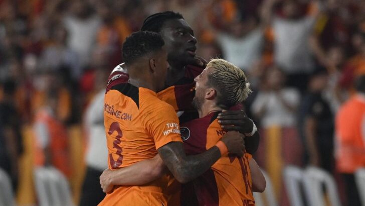 Galatasaray oyuncusu Patrick Van Aanholt’a ırkçı yorum