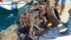 Hepsi denizden çıktı: Sandalye, bisiklet, lastik…