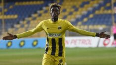 Ibrahim Akanbi Rasheed amatörden Şampiyonlar Ligi’ne