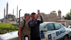 İpek Yolu Rallisi: Yarışçılar Kapıkule’de tava ciğeriyle karşılandı