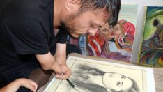 Kara kalem çizimleriyle engelleri aştı