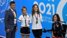 Paralimpik yüzücülerden iki günde 13 madalya