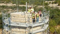 Patara’da ‘İmparator Nero’ yazıtı antik deniz fenerine yerleştirildi