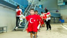 Şehitkamil’de 493 sporcu zafer coşkusuyla kulaç attı