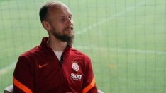 Semih Kaya futbolu bıraktığını açıkladı