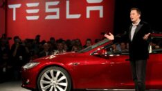 Tesla’nın yapay zekası at arabasını algılayamadı