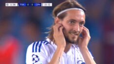 Trabzonspor taraftarı, Kopenhag futbolcularına zor anlar yaşattı