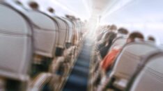 Uçuş görevlisi uyardı: “Uçağın o kısımları temizlenmiyor ve mikrop dolu”