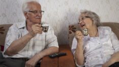 Yeni araştırma o tezi çürüttü: Kadınlar erkeklerden daha uzun yaşamıyor