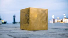 186 kiloluk altın küp dünyayı dolaşıyor