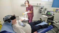 Araştırmacılar, ağrı kesici olarak sanal gerçeklik gözlüklerini test ediyor