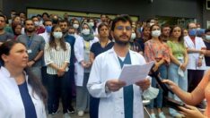 Asistan hekimler eylemde: Dışarıda yemek yemeyi bırakın, kiralarımızı ödeyemiyoruz