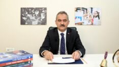 Bakan Özer: Mesleki eğitim seminerlerini özeldeki öğretmenlerimize de açıyoruz