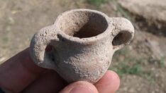 Bathonea kazılarında 1600 yıllık hokka ve divit bulundu