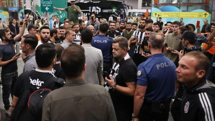 Beşiktaş taraftarından coşkulu karşılama