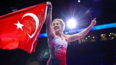 Dünya şampiyonu Yasemin Adar Yiğit, yurda döndü