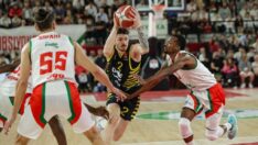 Fenerbahçe Beko, Pınar Karşıyaka’yı farklı yendi