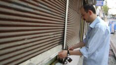 Her ay 7.500 esnaf kepenk indiriyor