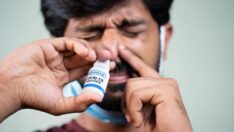 İğnesiz Covid-19 aşısına onay çıktı: Nefes çekerek kullanılacak