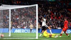 İngiltere Almanya maçında 6 gollü nefis düello!