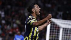 İrfan Can Kahveci Ronaldo’yu solladı