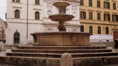 İtalya’da dondurma yiyen turiste 450 Euro para cezası