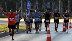 İzmir’in kurtuluşun 100’üncü yılında maraton coşkusu