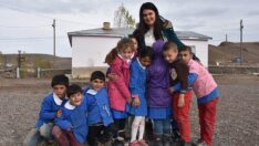 Öğretmenin okul yolu günde 300 kilometre