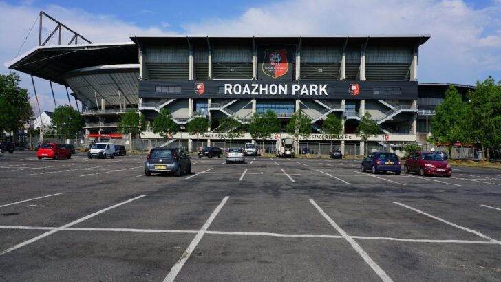 Rennes Fenerbahçe maçı öncesi flaş karar