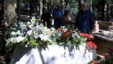 Tarık Akan, ölümünün 6’ncı yılında mezarı başında anıldı