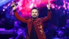Tarkan İzmir konseri nerede, ücretsiz mi? Tarkan İzmir konseri iptal edildi mi?