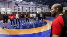 Türkiye A Milli Kadın Güreş Takımı, Sırbistan’da tarih yazmayı hedefliyor