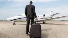 Uçuş görevlisi uçakta “asla yapmamanız gereken 5 davranış”ı sıraladı