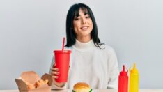 440.000 kişi incelendi… Hamburger yemek depresyona karşı etkili