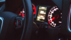 AB, yeni benzinli ve dizel otomobilleri 2035’te yasaklıyor