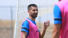 Alper Potuk’tan Eskişehirspor’a 100 bin lira destek