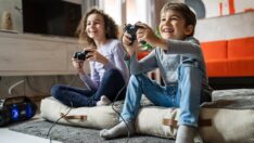 Araştırma: Çocukların 3 saat bilgisayar oyunu oynaması beyni geliştiriyor