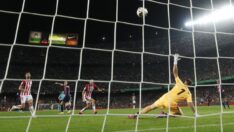 Barcelona evinde farklı kazandı