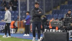 Başakşehir’in hocası Emre Belözoğlu’ndan oyuncularına eleştiri