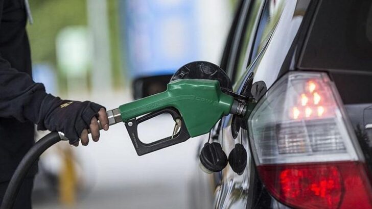 Benzine zam geliyor