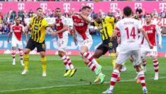 Borussia Dortmund öne geçtiği maçta Köln’e kaybetti