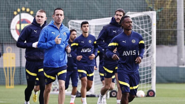 Fenerbahçe’nin, AEK Larnaca maçı kadrosu açıklandı